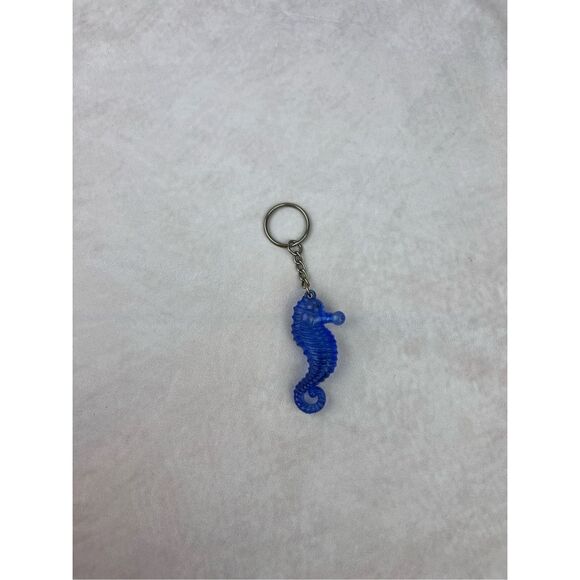 Vintage Lucite Blue Seahorse Keychain Charm MCM - Picture 3 of 4
